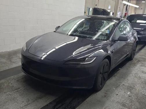 Gray 2024 Tesla Model 3 Long Range