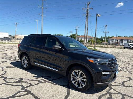 Black Metallic 2020 Ford Explorer XLT