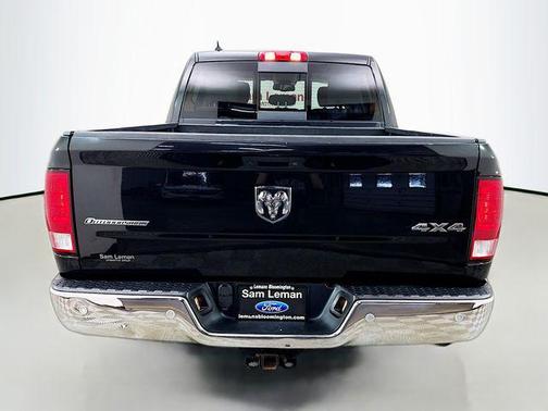 2018 RAM 1500 SLT