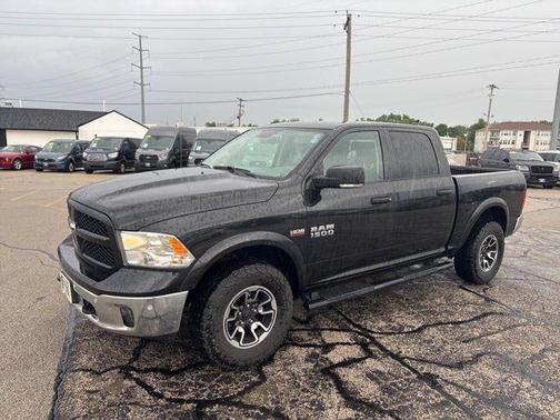 2018 RAM 1500 SLT