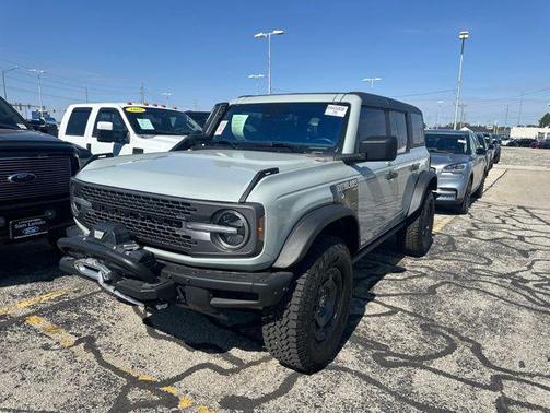 Cactus Gray 2023 Ford Bronco Everglades