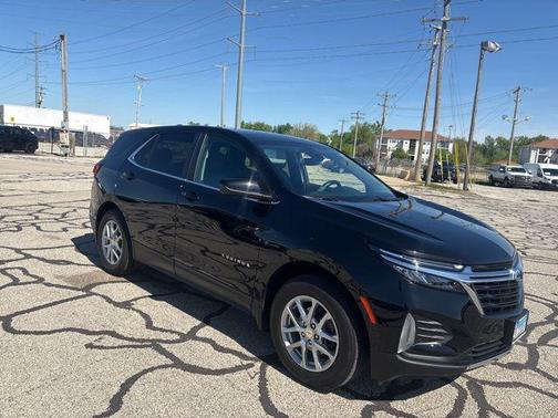 Mosaic Black Metallic 2024 Chevrolet Equinox 1LT