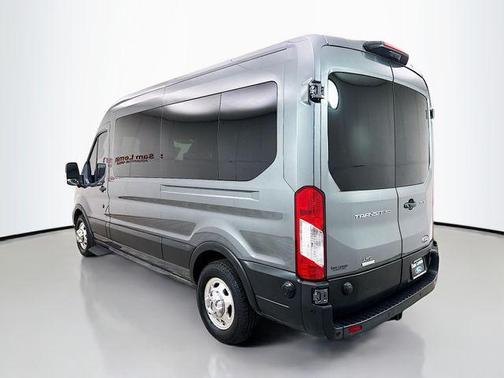2022 Ford Transit-350 XLT