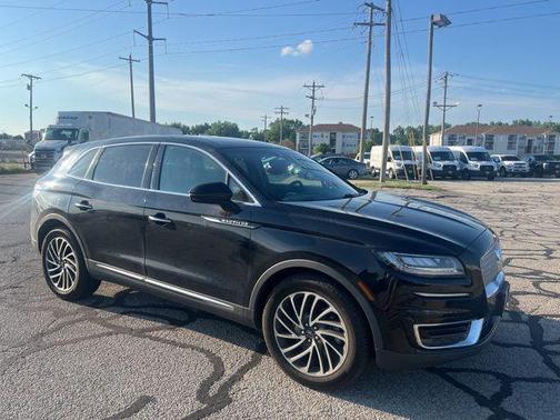 2019 Lincoln Nautilus Reserve