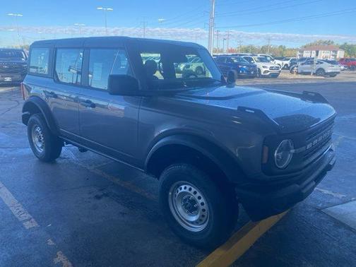 2025 Ford Bronco Base