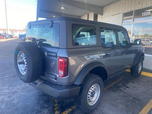 2025 Ford Bronco Base