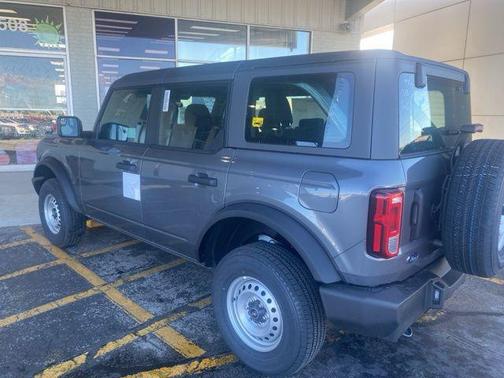 2025 Ford Bronco Base