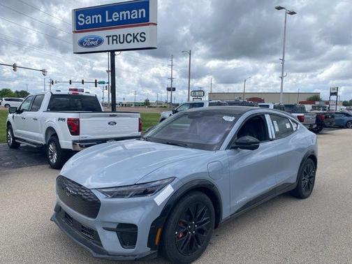 2025 Ford Mustang Mach-E Premium