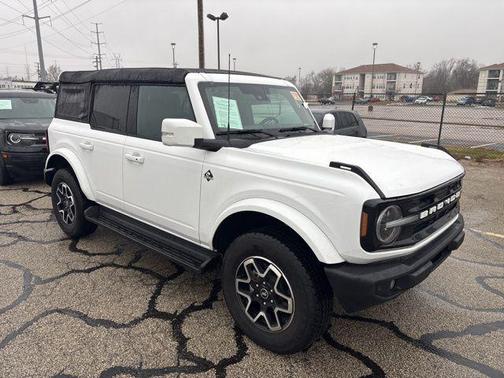 2025 Ford Bronco Outer Banks