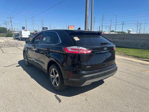 Black Metallic 2023 Ford Edge SEL