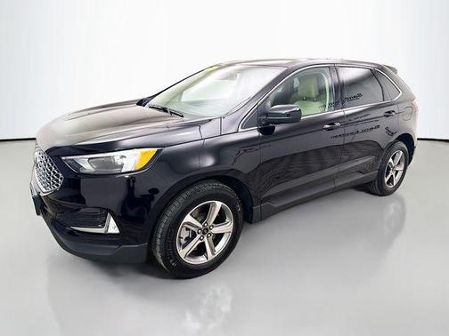 Black Metallic 2023 Ford Edge SEL