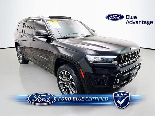 Diamond Black Crystal Pearlcoat 2023 Jeep Grand Cherokee L Overland
