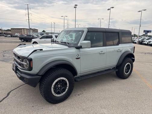 2023 Ford Bronco Outer Banks