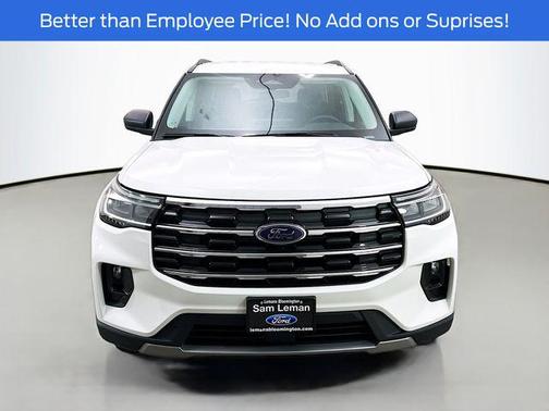 Star White Metallic Tri-Coat 2026 Ford Explorer Active