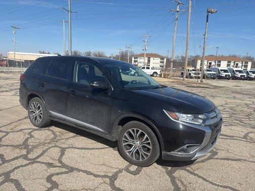 2017 Mitsubishi Outlander SE