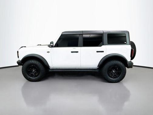 Oxford White 2023 Ford Bronco Wildtrak