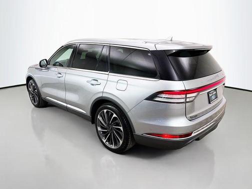 Radiance Metallic 2020 Lincoln Aviator Reserve AWD