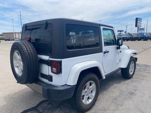 Bright White Clearcoat 2014 Jeep Wrangler Freedom Edition