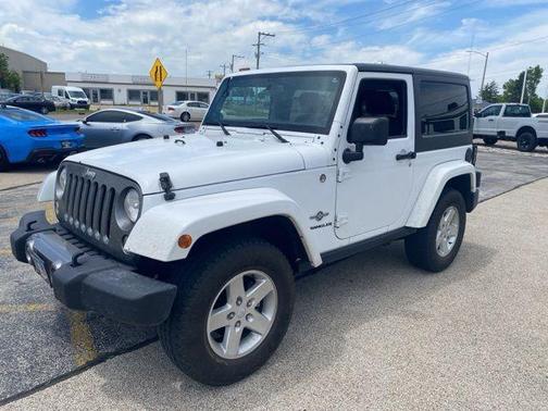 Bright White Clearcoat 2014 Jeep Wrangler Freedom Edition