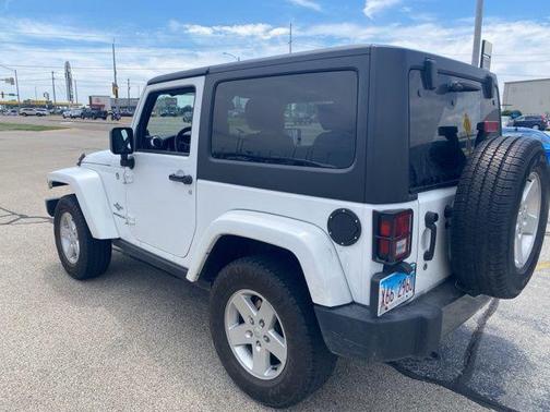 Bright White Clearcoat 2014 Jeep Wrangler Freedom Edition