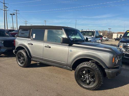 2024 Ford Bronco Black Diamond