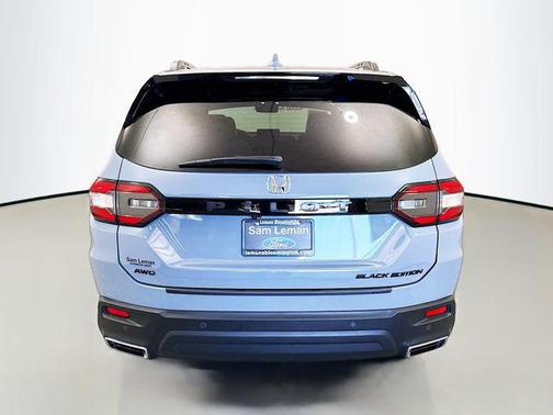 2025 Honda Pilot Black Edition