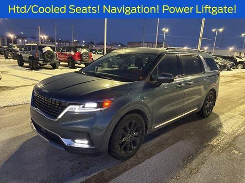 2022 Kia Carnival SX