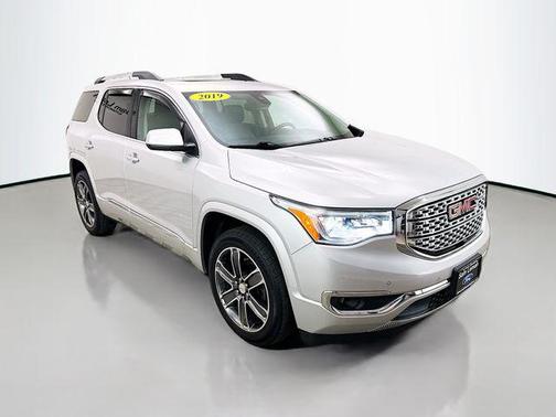 Quicksilver Metallic 2019 GMC Acadia Denali