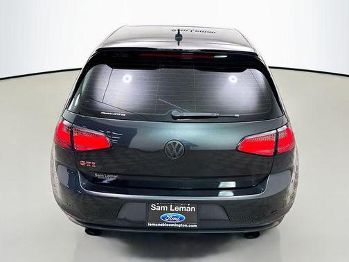 2017 Volkswagen Golf GTI 2.0T SE 4-Door