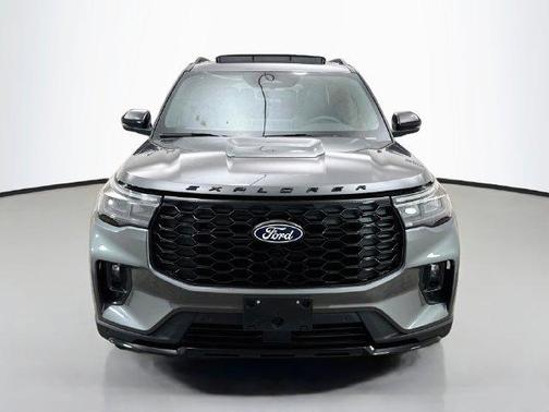 Gray Metallic 2027 Ford Explorer ST-Line