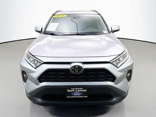 2020 Toyota RAV4 XLE