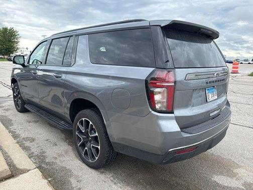 2022 Chevrolet Suburban RST