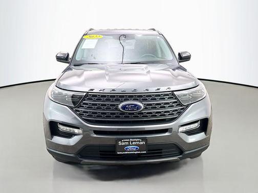 Gray Metallic 2022 Ford Explorer XLT