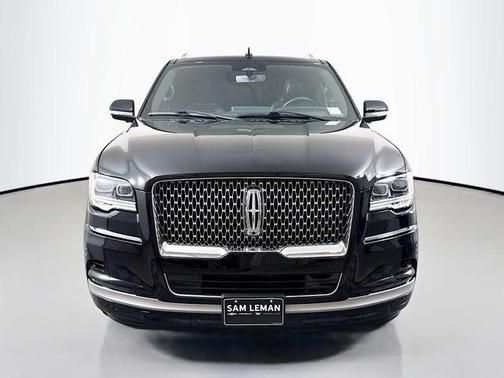 Black Metallic 2022 Lincoln Navigator Reserve