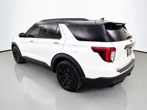 White Metallic 2023 Ford Explorer ST