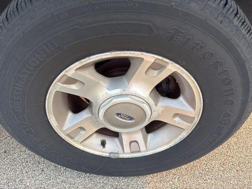 2004 Ford Explorer Sport Trac XLT