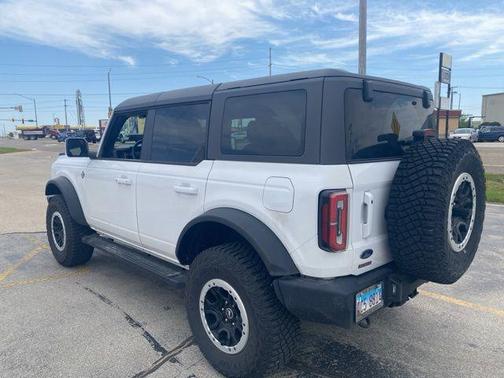 Oxford White 2023 Ford Bronco Outer Banks