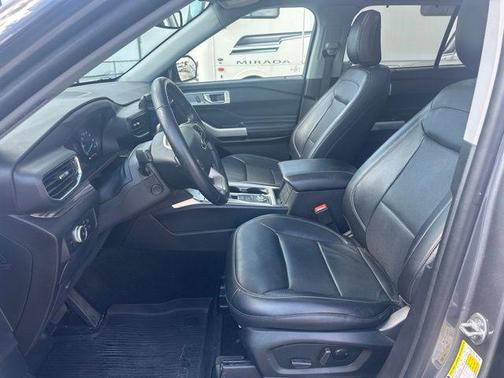 Gray Metallic 2022 Ford Explorer Limited