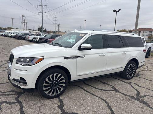2023 Lincoln Navigator Black Label
