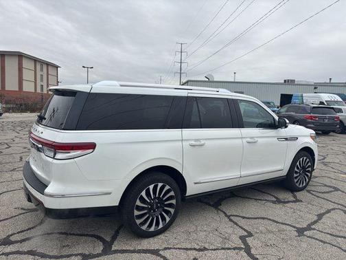 2023 Lincoln Navigator Black Label
