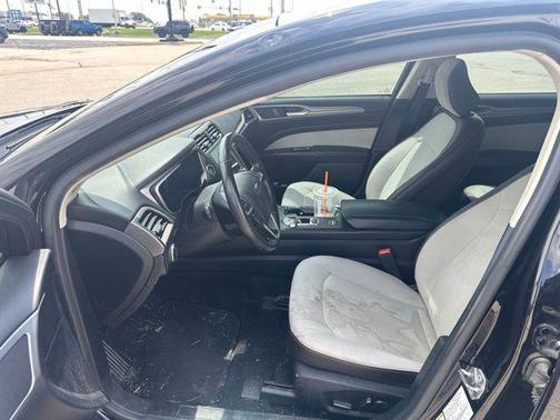 Black Metallic 2020 Ford Fusion SE