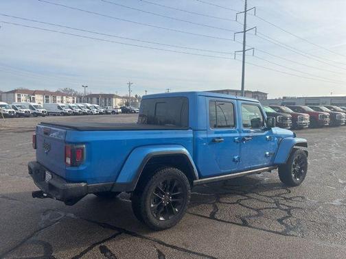 2025 Jeep Gladiator Nighthawk