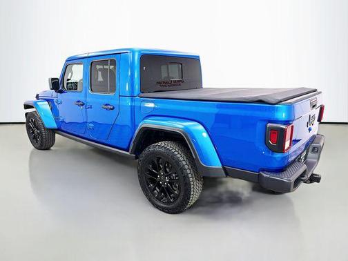 2025 Jeep Gladiator Nighthawk