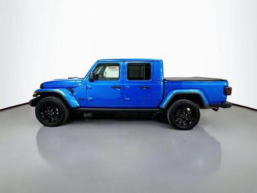 2025 Jeep Gladiator Nighthawk