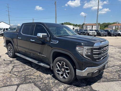 2024 GMC Sierra 1500 SLT