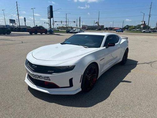Summit White 2022 Chevrolet Camaro 1LT