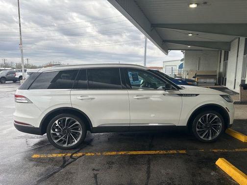 2025 Lincoln Aviator Reserve AWD