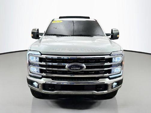 White Metallic 2025 Ford F-250 King Ranch