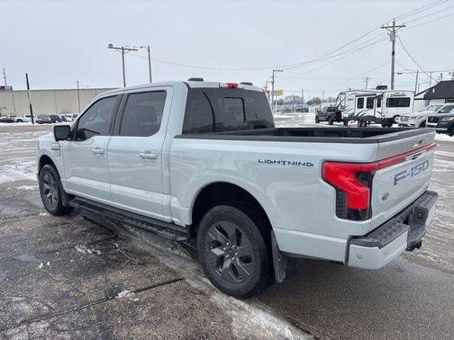 2023 Ford F-150 Lightning LARIAT