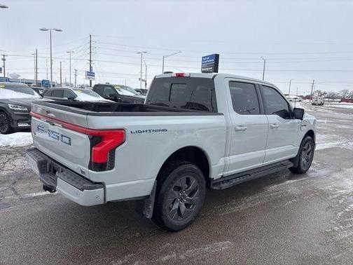 2023 Ford F-150 Lightning LARIAT